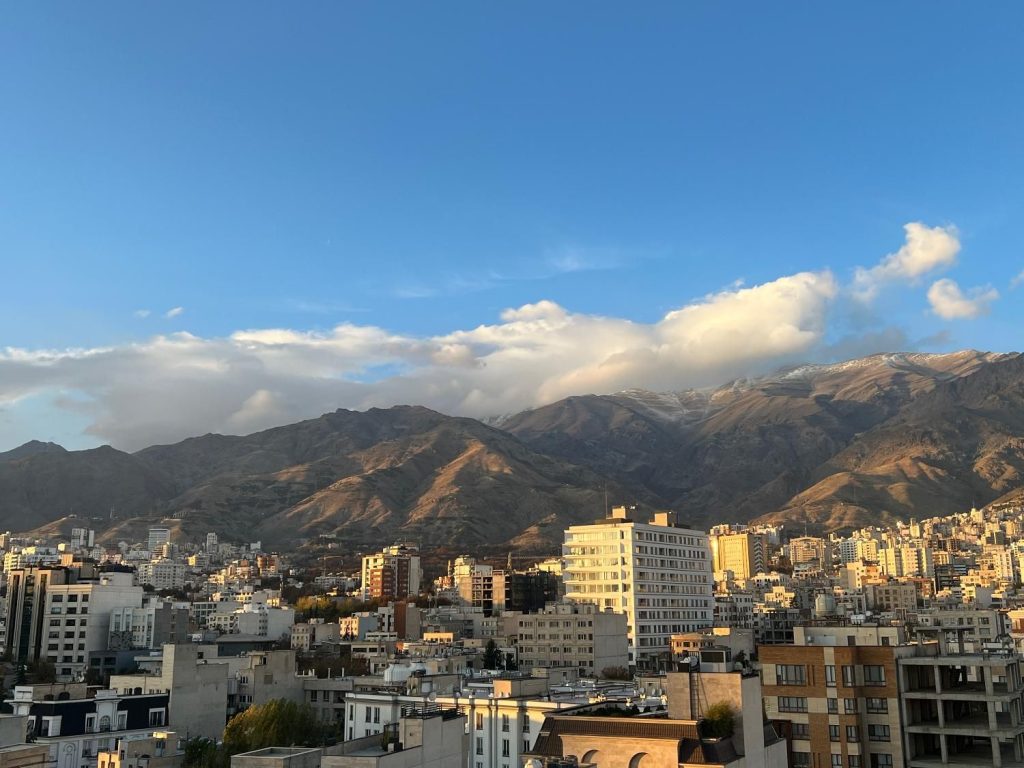 دستیار دندانپزشک مسلط به منشی گری