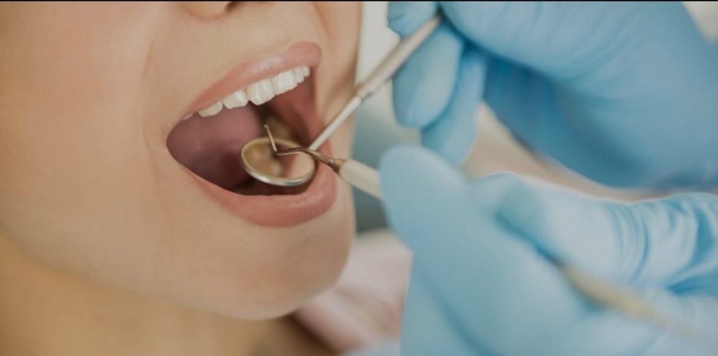 استخدام منشی و دستیار مطب دندانپزشکی